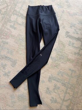 ALO Yoga Black High-Waist split leg  Leggings